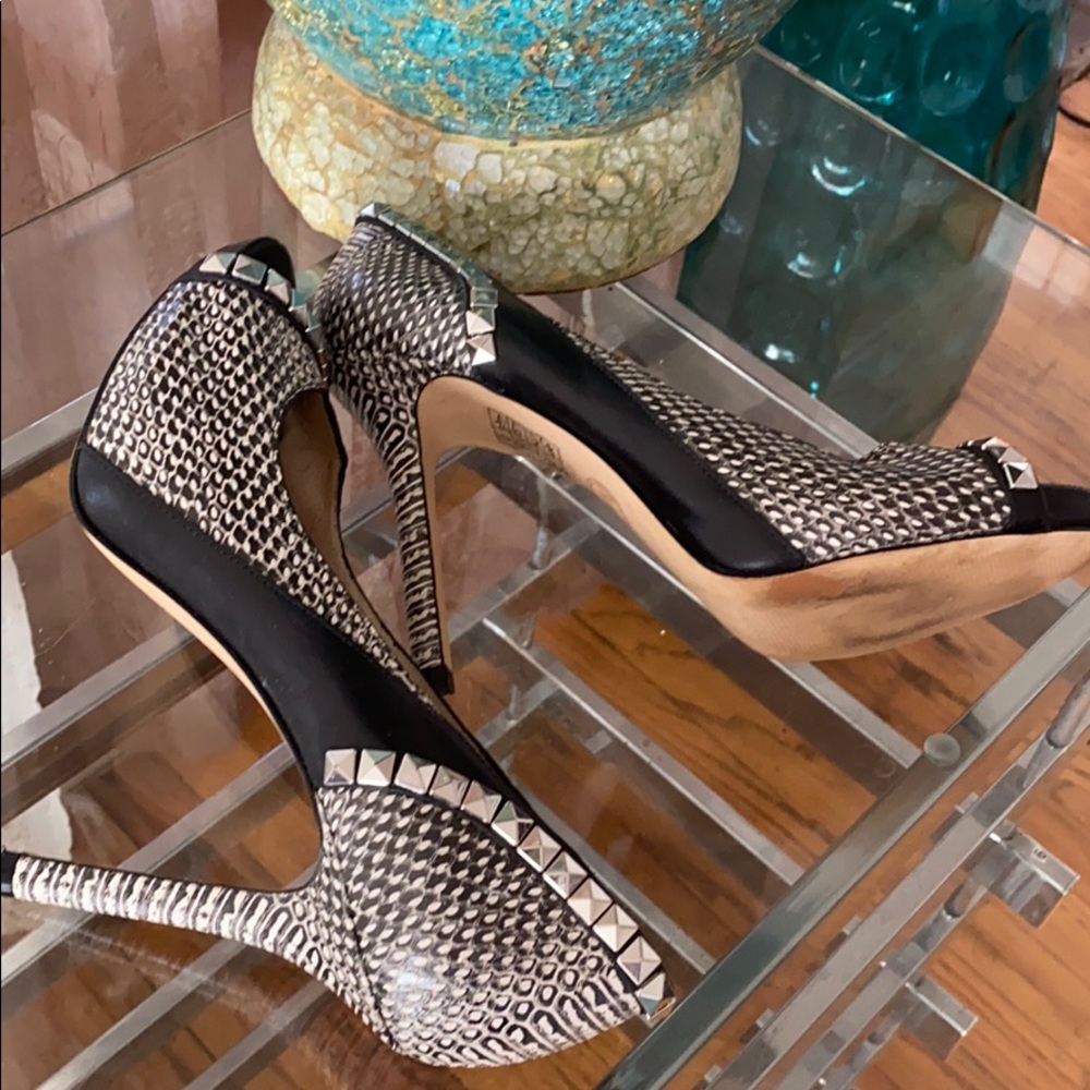 Michael  Kors size 10 heel 3 inches